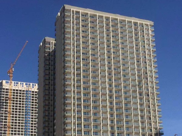 真石漆施工——墻面受潮返堿該如何處理？